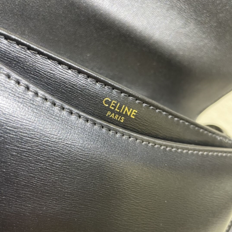 Ce1i*e triomphe bags